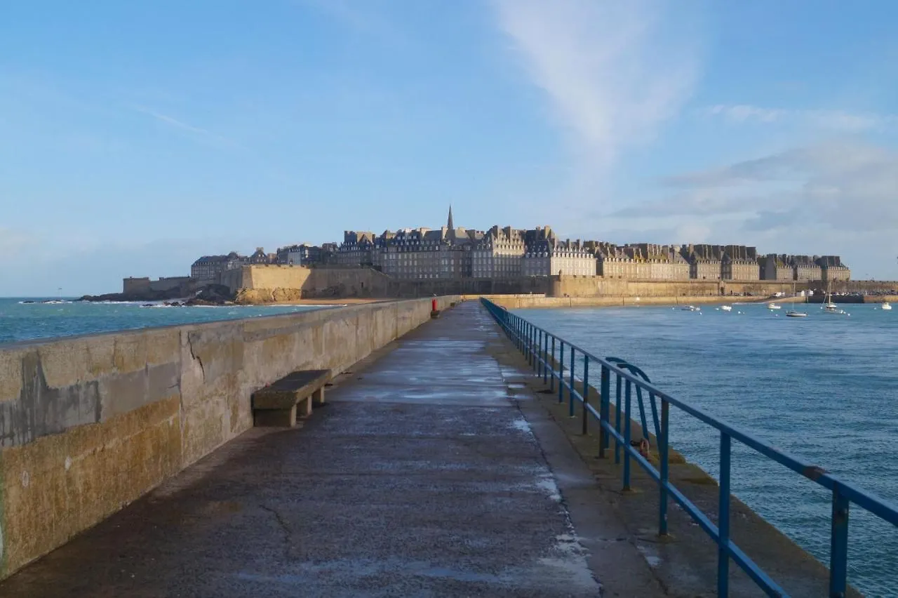 Saint-Malo Le Kruger 350 M Des Thermes Marins Apartment