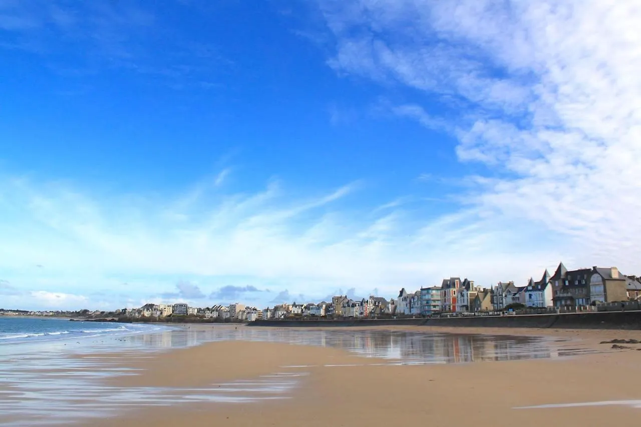 Saint-Malo Le Kruger 350 M Des Thermes Marins Apartment France